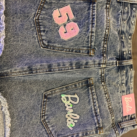 Barbie women’s denim skirt size small NWOT rare/hard to find - Picture 4 of 4